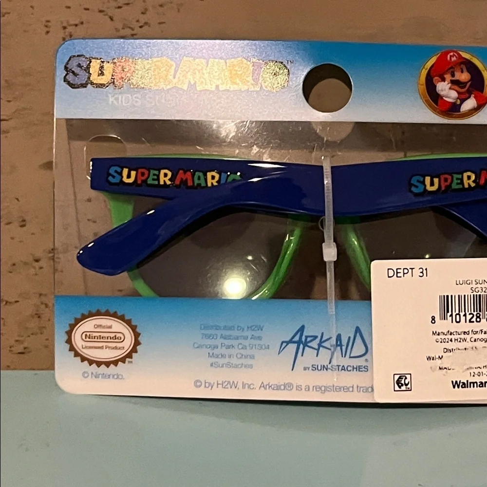 Super Mario Kids Sunglasses - Green Frames new